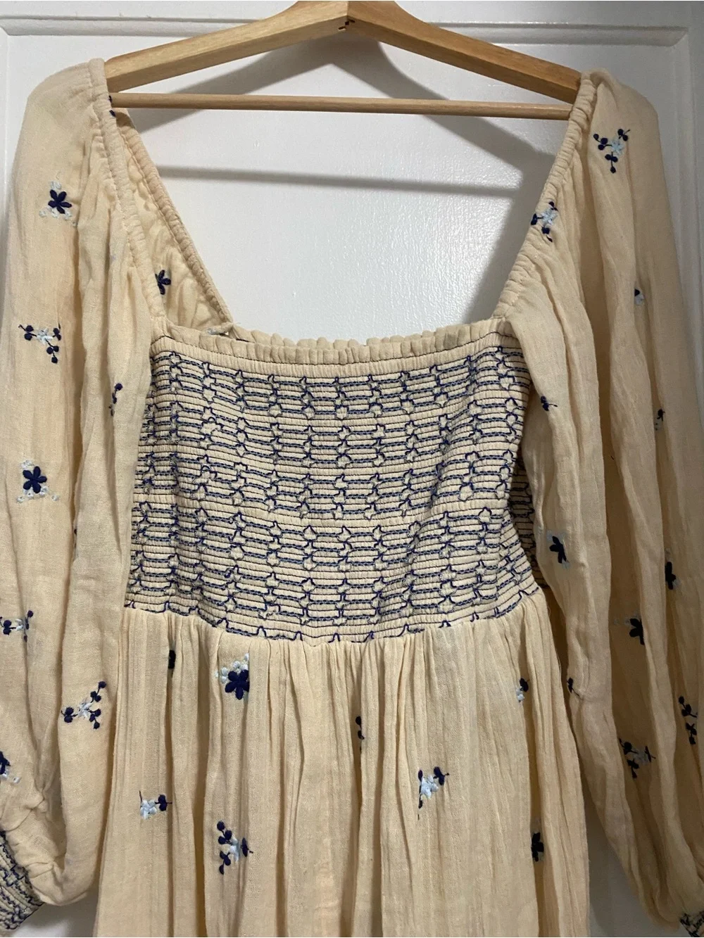 Free People - Picture 2 of 14